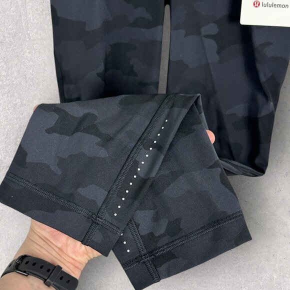 NWT Lululemon Swift Speed High Rise Crop Leggings Camo Print Womens Size 2 Black - Picture 3 of 16